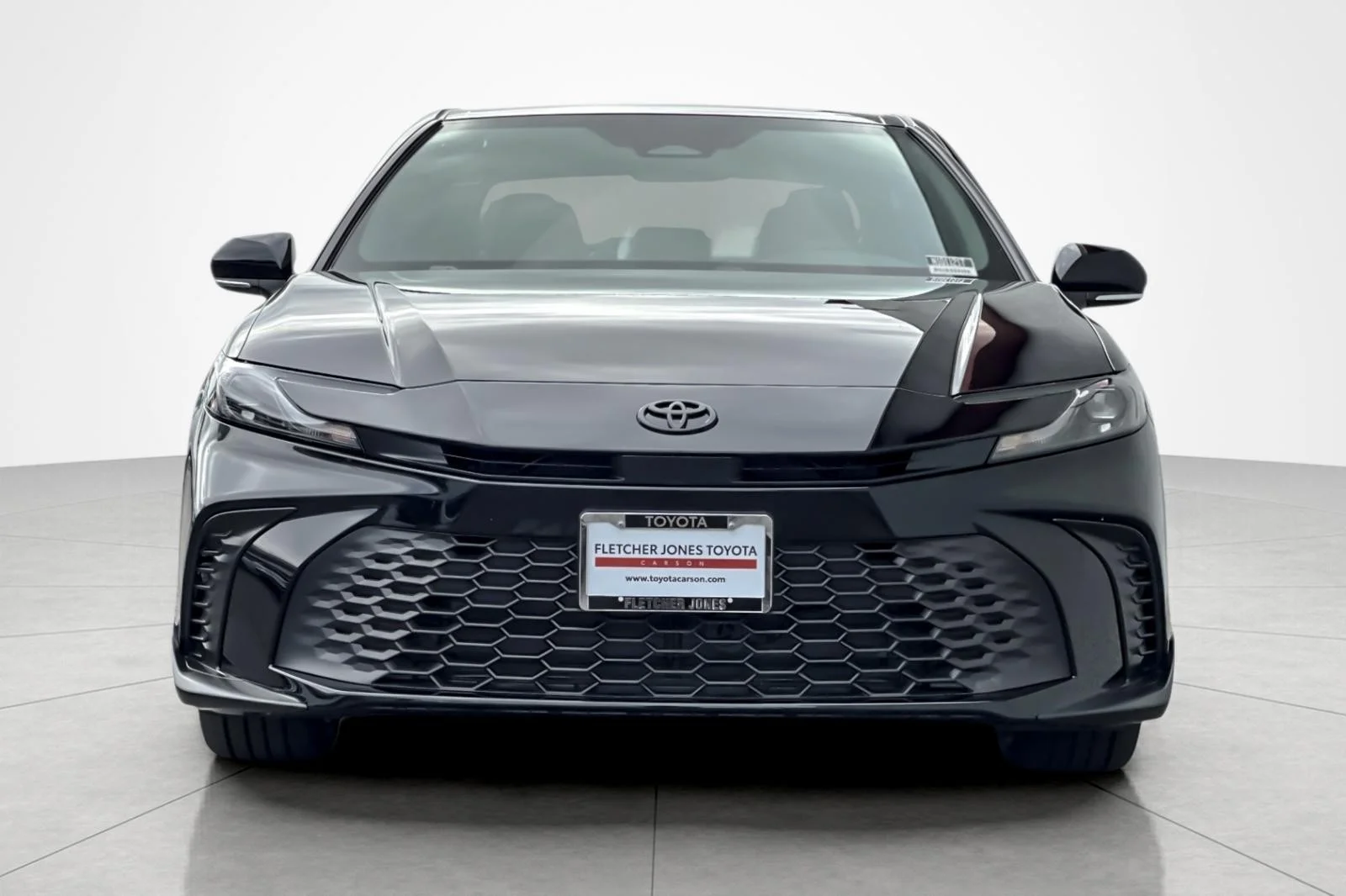 2026 Toyota Camry SE - Photo 8