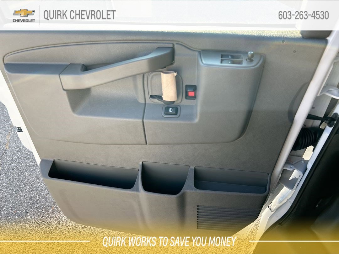 2025 Chevrolet Express Cargo Work Van - Photo 17