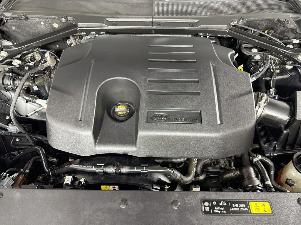 Certified Used 2023 Black Land Rover X image 33