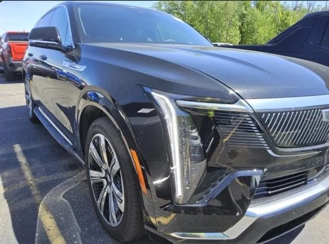 2025 Cadillac Escalade IQ 2025 Cadillac Escalade IQ Luxury 2 4D Sport Utility