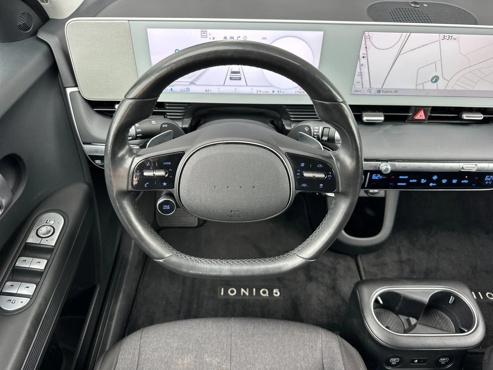 Used 2024 Gray Hyundai SEL image 14