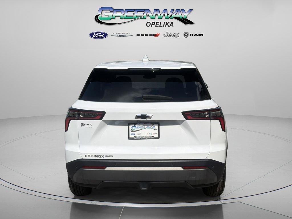 Used 2025 White Chevrolet LT image 6