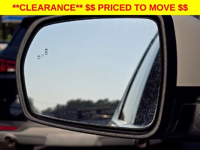 Used 2024 White Ford SEL image 26