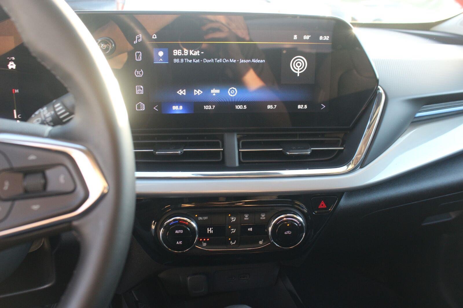 Used 2026 Cypress Gray Chevrolet LT image 22