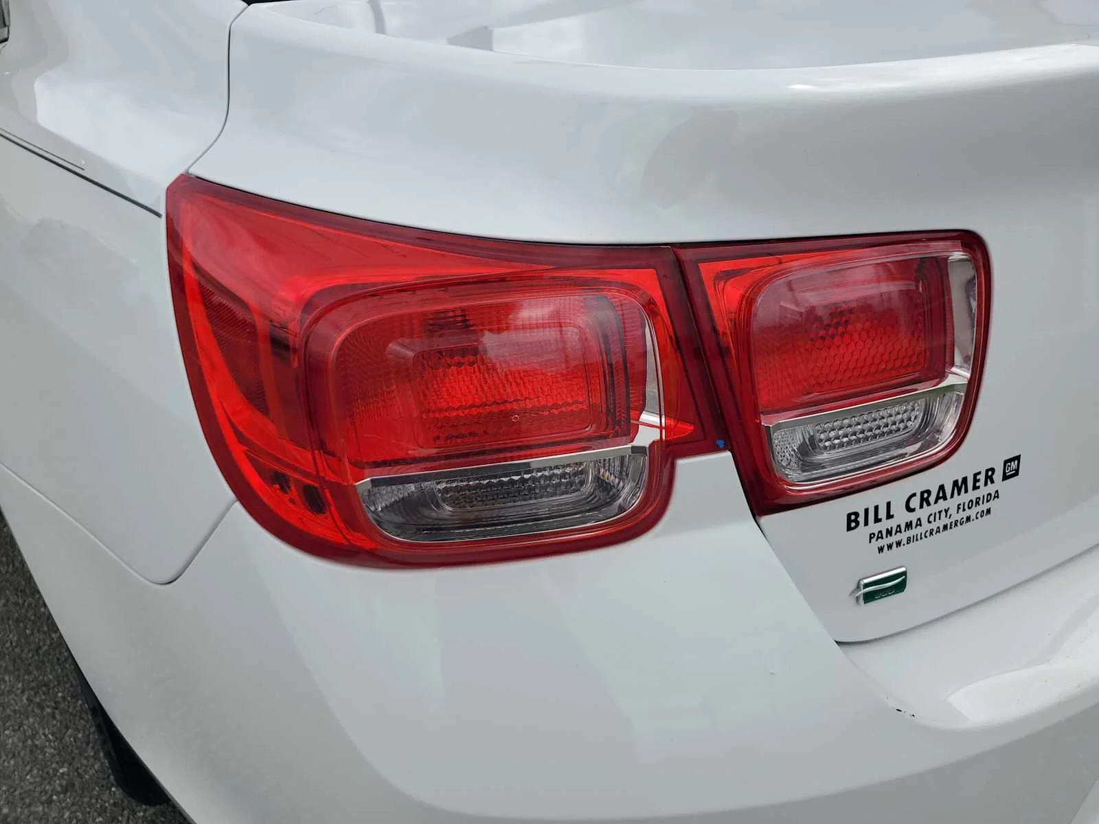 Used 2015 SUMMIT WHITE Chevrolet LS image 15