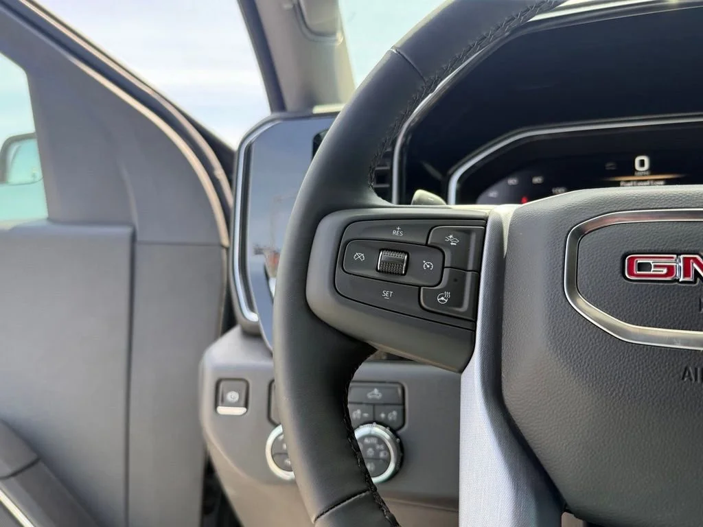 New 2026 Sterling Metallic GMC Elevation image 20