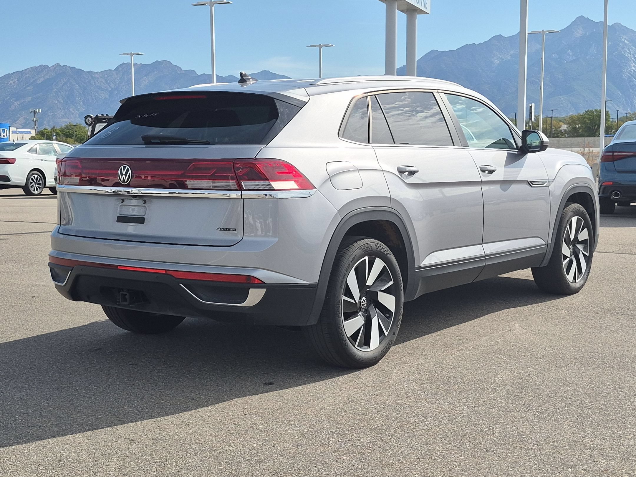Used 2026 Silver Volkswagen 2.0T SE w/Technology image 3