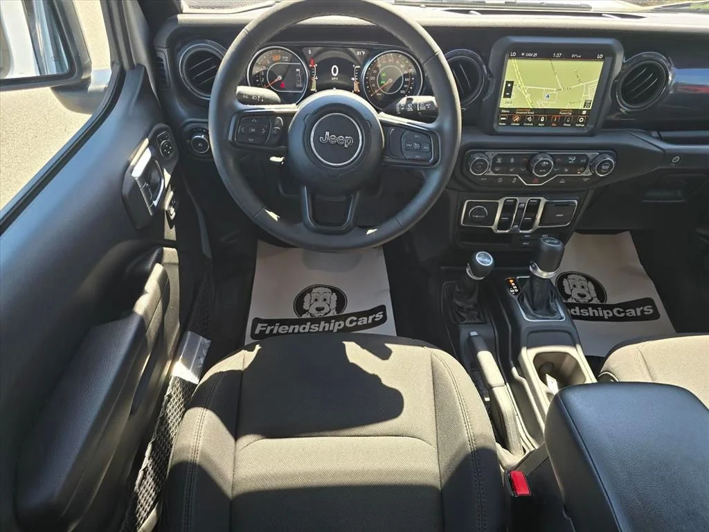 Used 2023 Silver Jeep Sport image 3