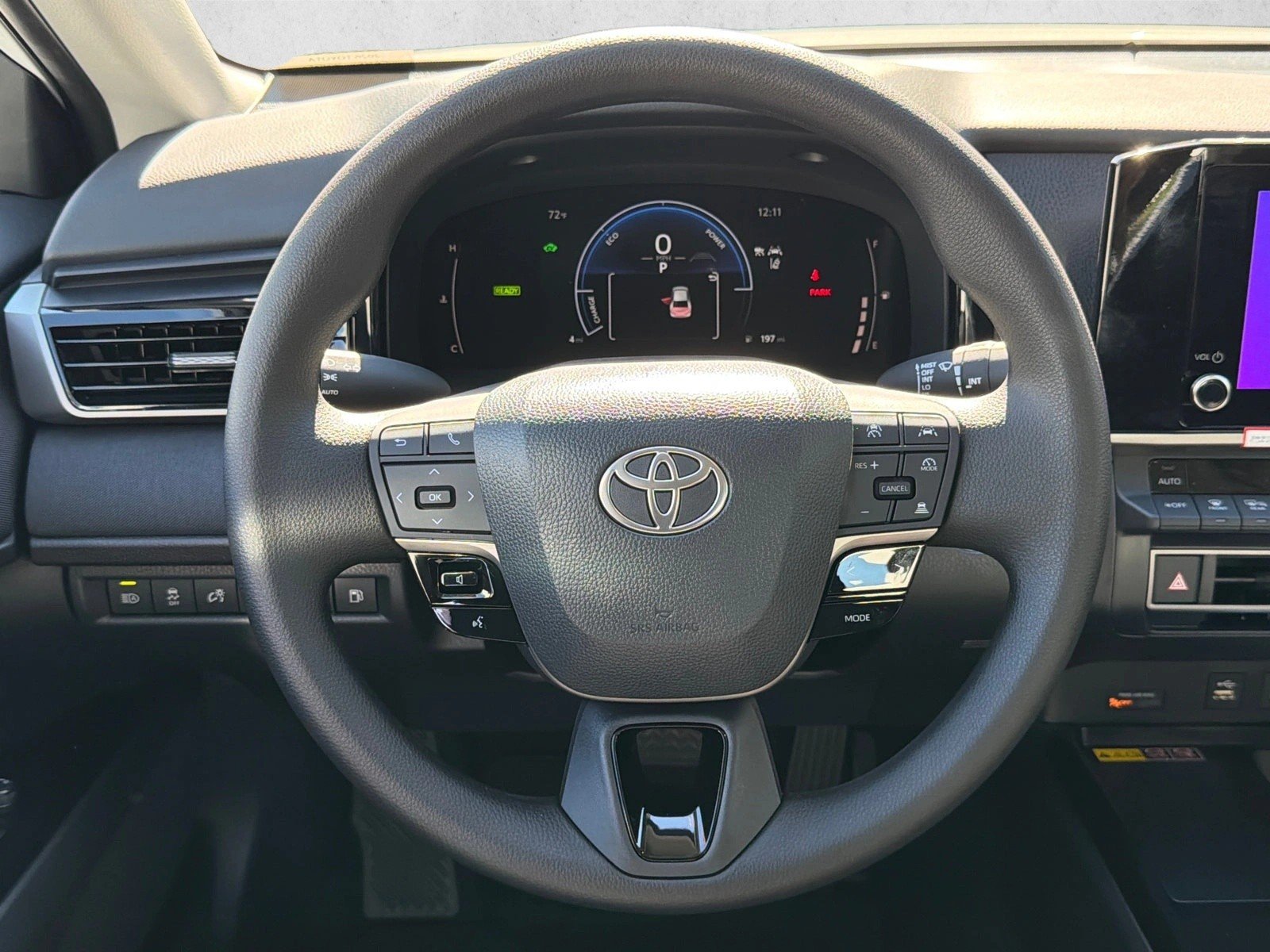 New 2026 Ice Cap Toyota LE image 23