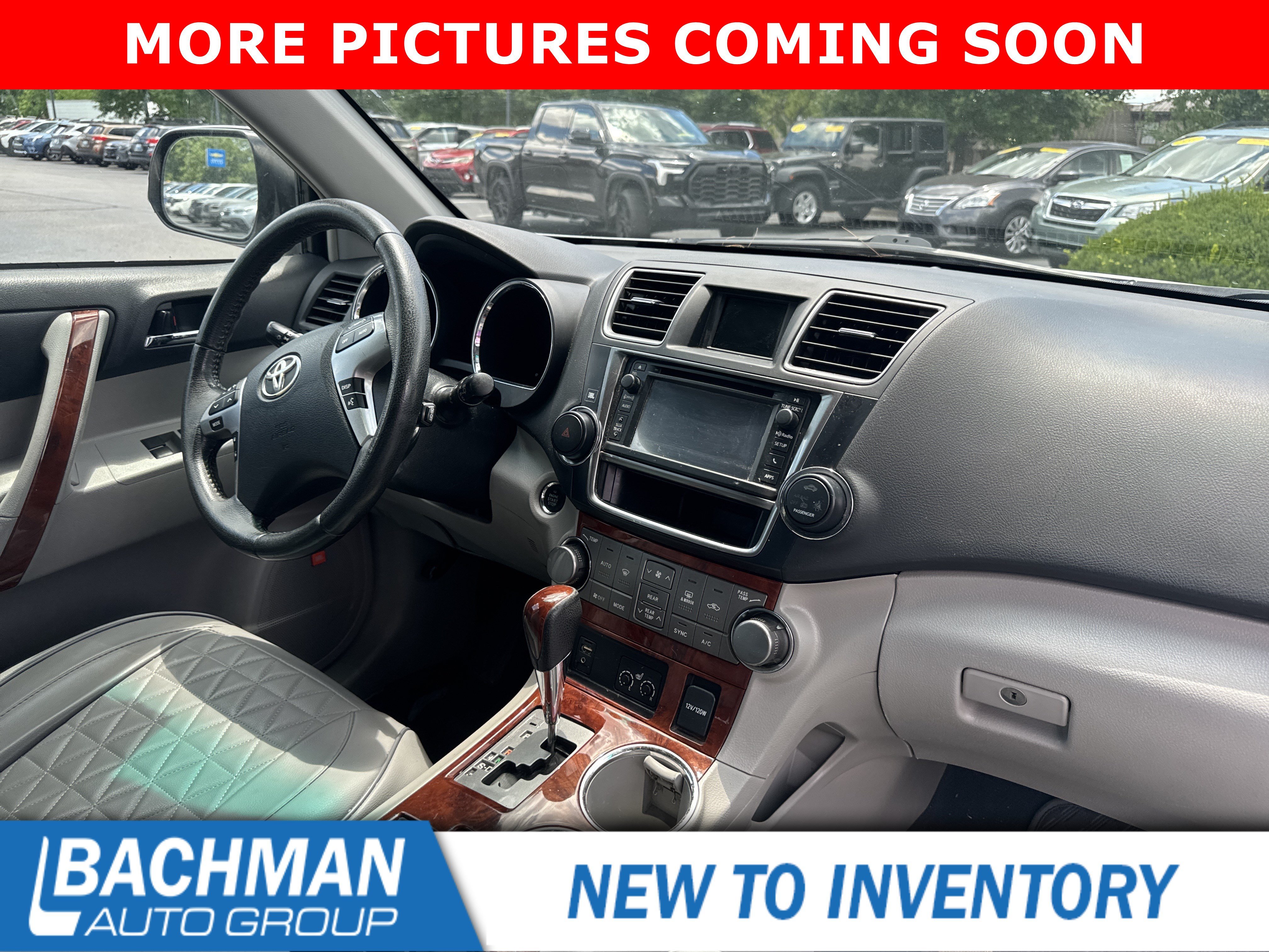 Used 2013 Blizzard Pearl Toyota Limited image 6