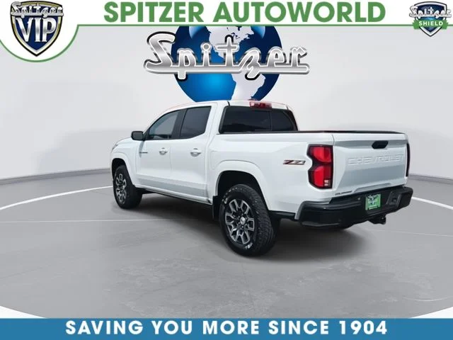 Used 2023 White Chevrolet Z71 image 7