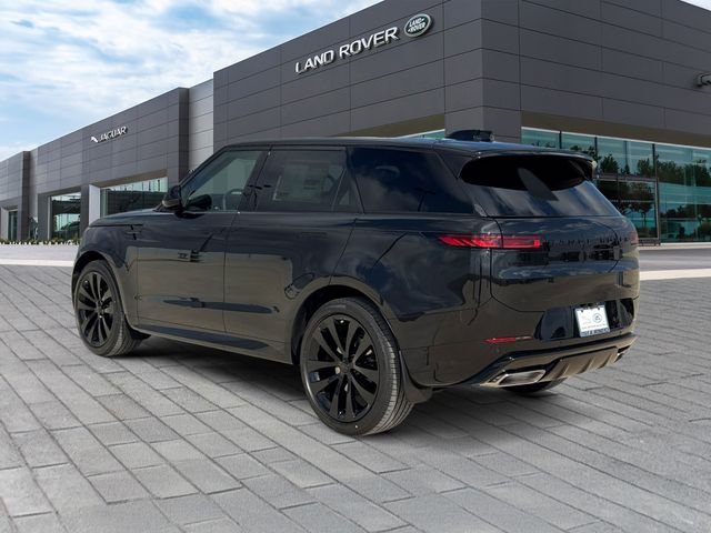 New 2026 Santorini Black Land Rover Dynamic SE image 3