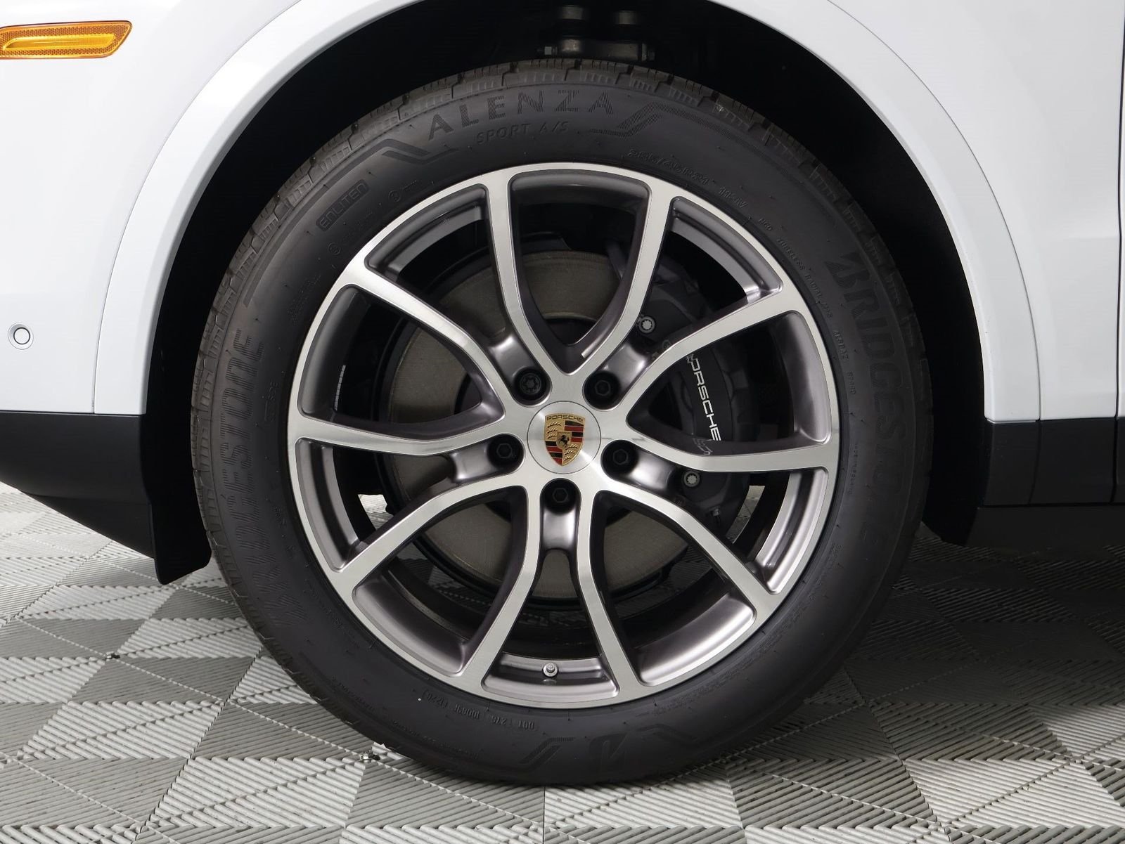 New 2026 Carrara White Metallic Porsche  image 17
