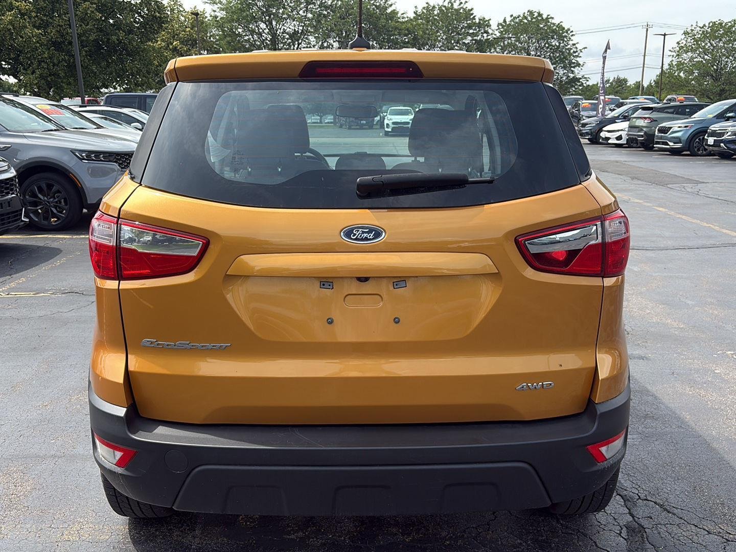 Used 2022 Luxe Yellow Ford S image 8