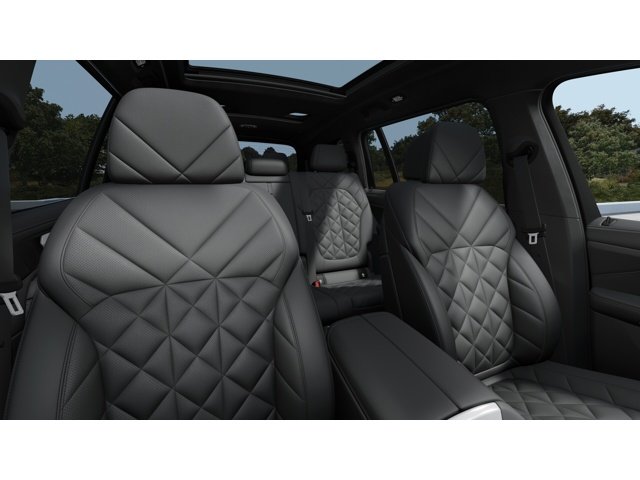 New 2027 Brooklyn Grey Metallic BMW X7 40i image 11