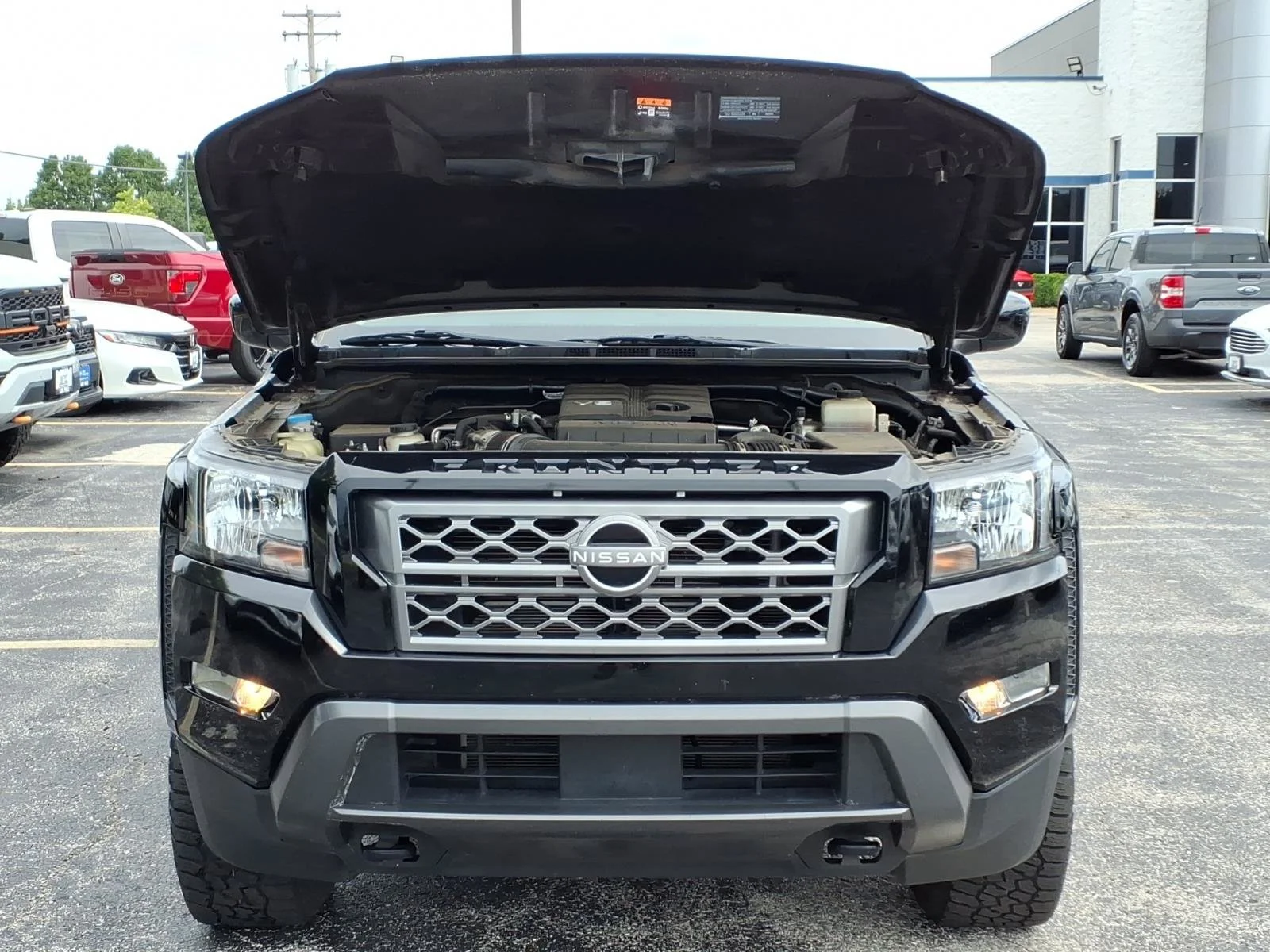 Used 2022 Black Nissan SV image 32