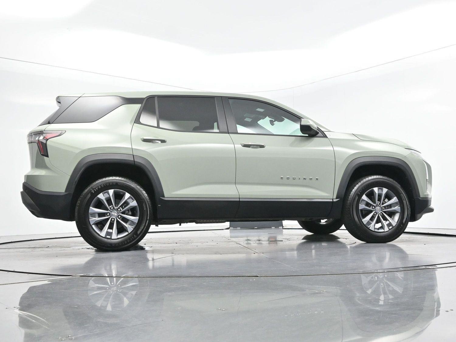 Used 2025 Cacti Green Chevrolet LT image 48