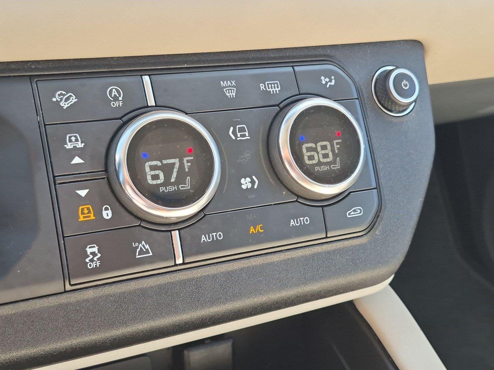 Used 2024 Fuji White Land Rover S image 27