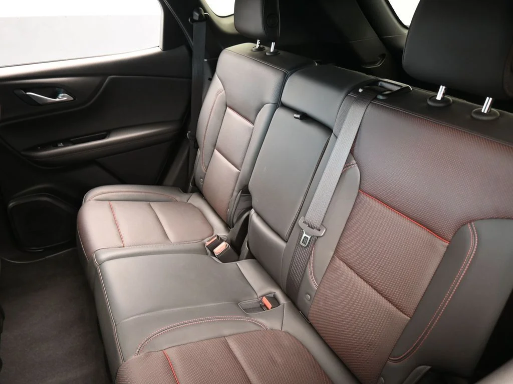 Used 2020 Black Chevrolet RS image 48