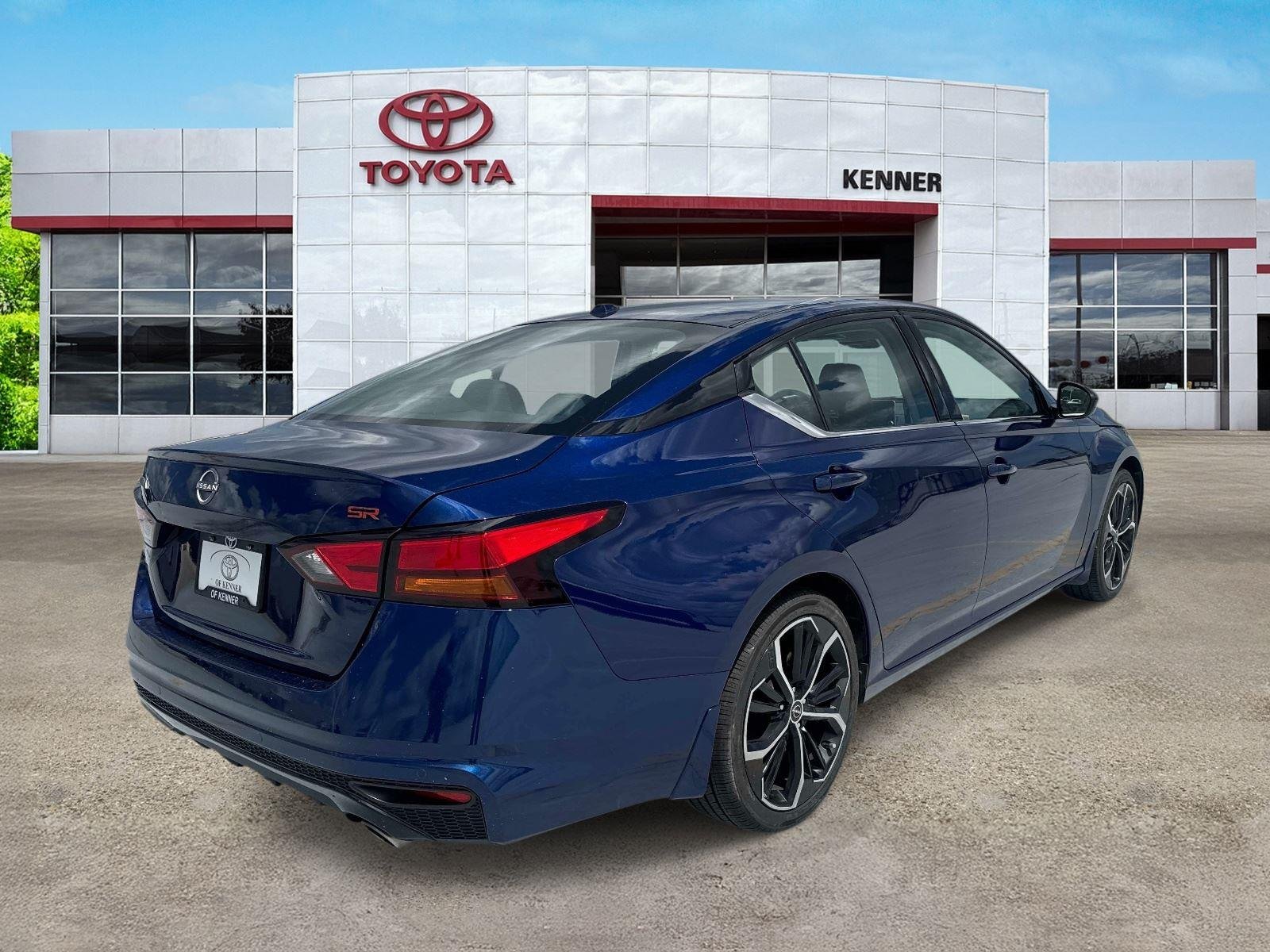 Used 2024 Deep Blue Pearl Nissan 2.5 SR image 6