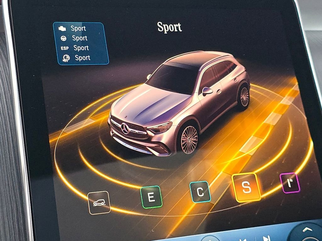 New 2026 MANUFAKTUR Patagonia Red Metallic Mercedes-Benz GLC 300 image 70