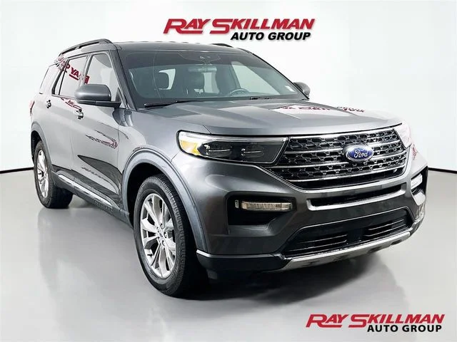 Used 2020 Gray Ford XLT image 1