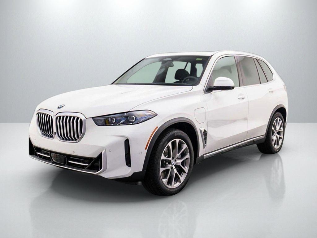 2026 BMW X5 xDrive50e's photo
