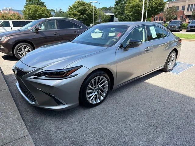 Used 2019 Silver Lexus 350 Ultra Luxury image 3