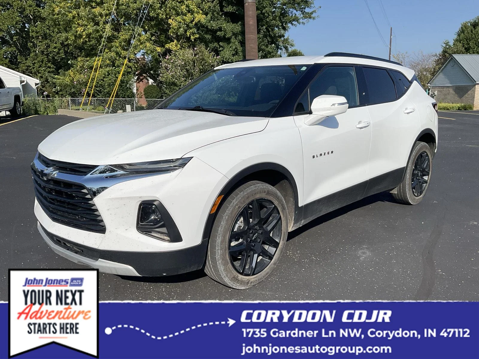 Used 2022 Summit White Chevrolet LT image 1