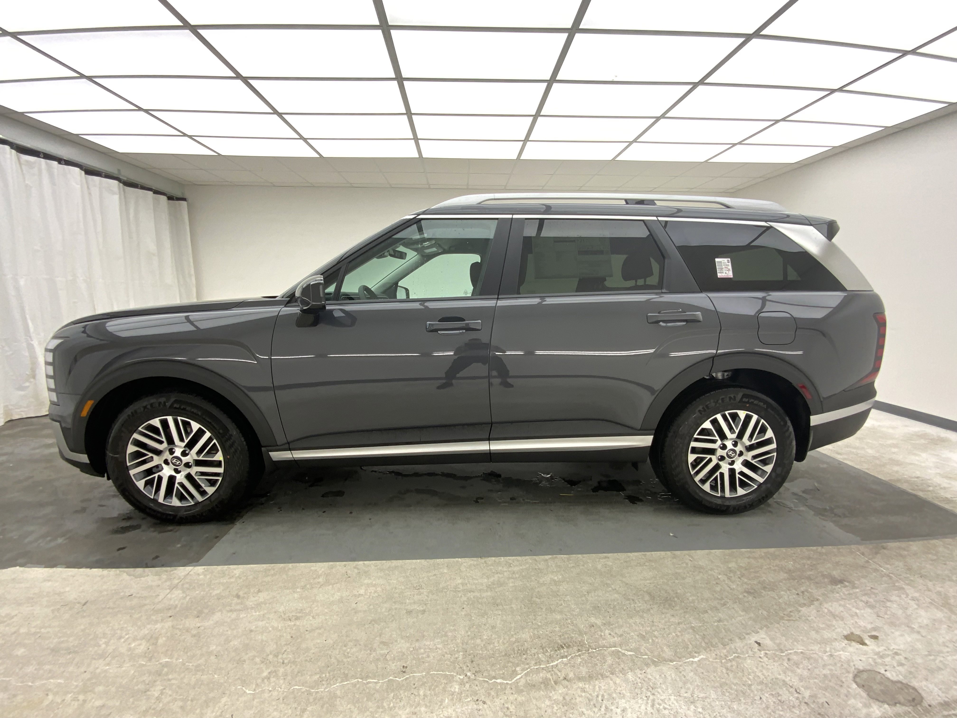New 2026 Ecotronic Gray Pearl Hyundai SEL 7P image 2