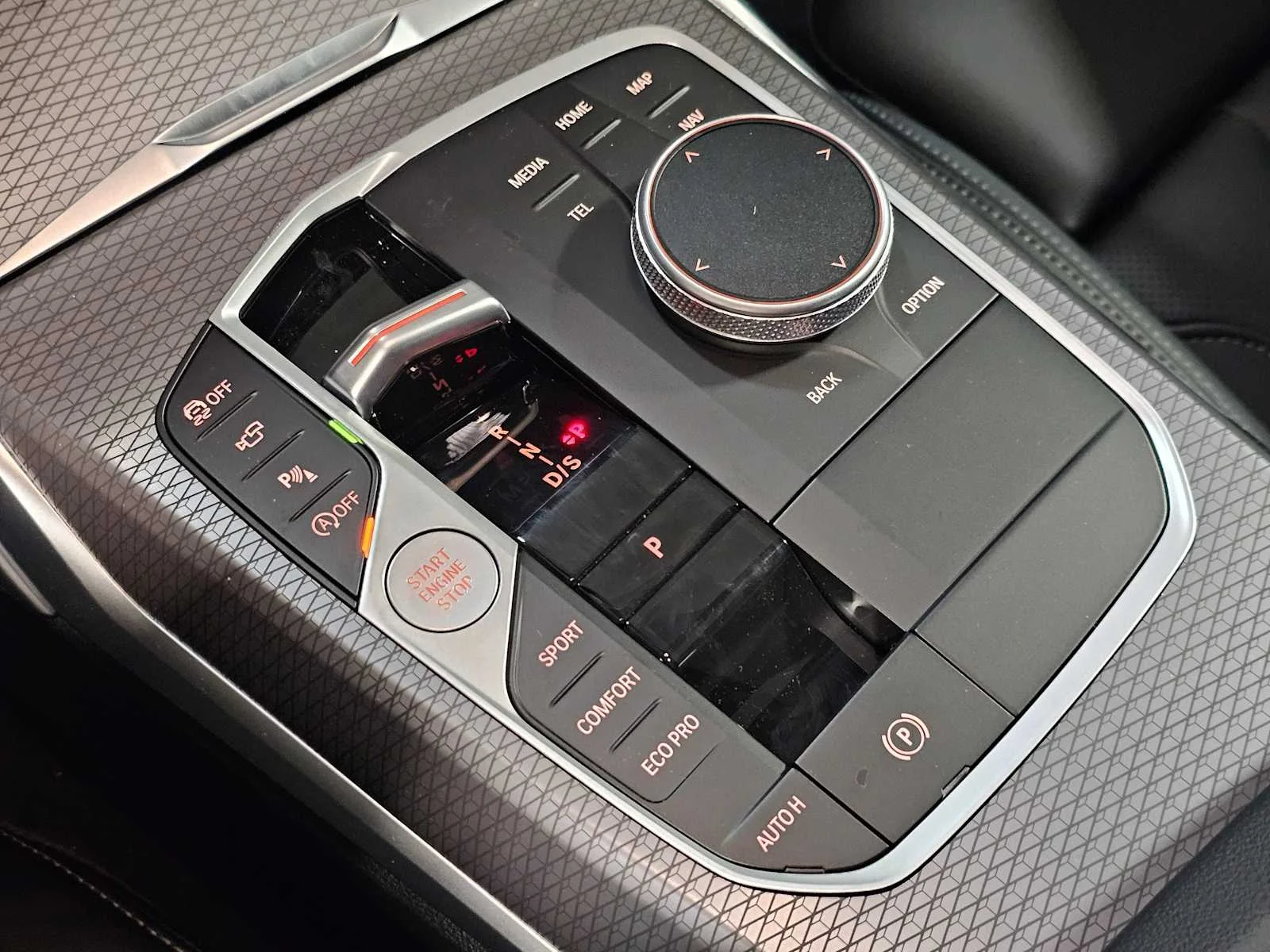 New 2026 Dravit Grey Metallic BMW 330i NA xDrive image 21