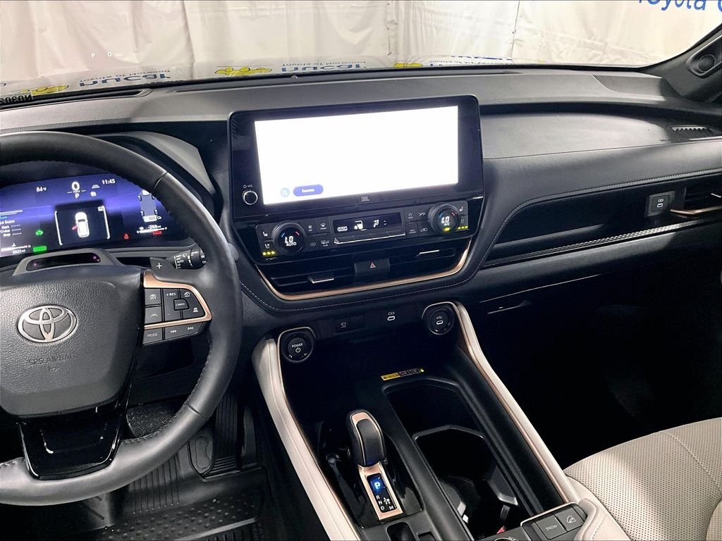Certified Used 2026  Toyota MAX Platinum image 19