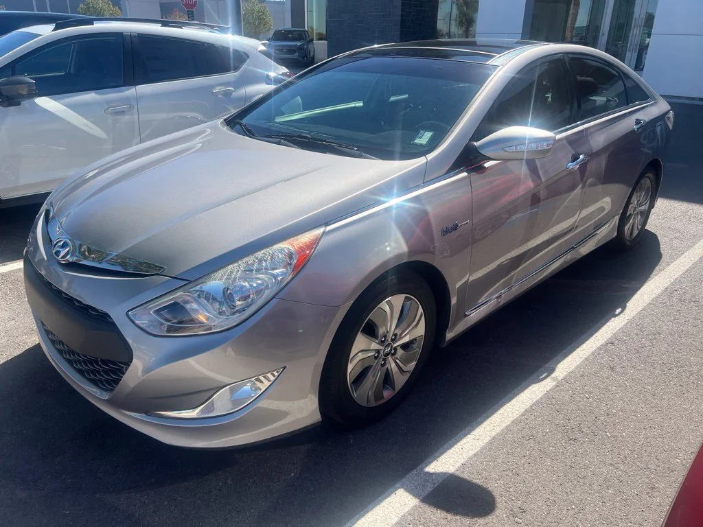 Used 2014 Hyundai Sonata Hybrid Limited with VIN KMHEC4A4XEA103123 for sale in Las Vegas, NV