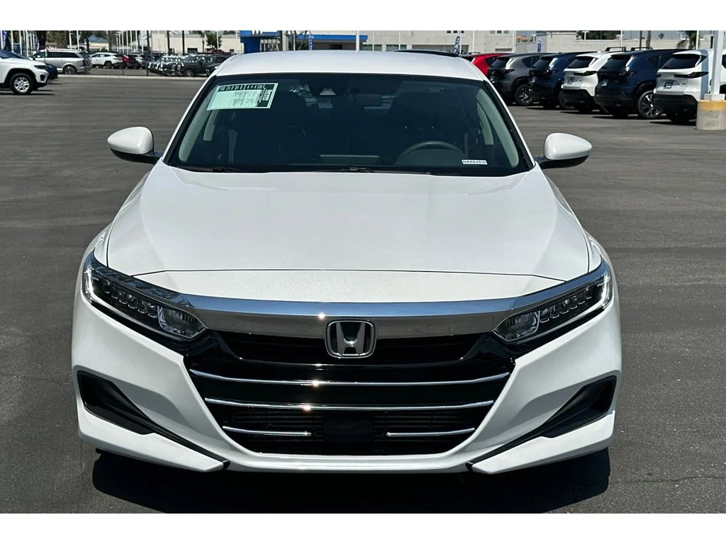 Used 2022 Platinum White Pearl Honda LX image 9