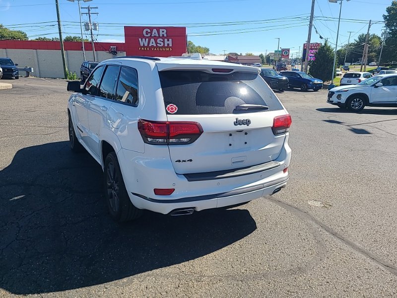 Used 2019 White Jeep High Altitude image 4