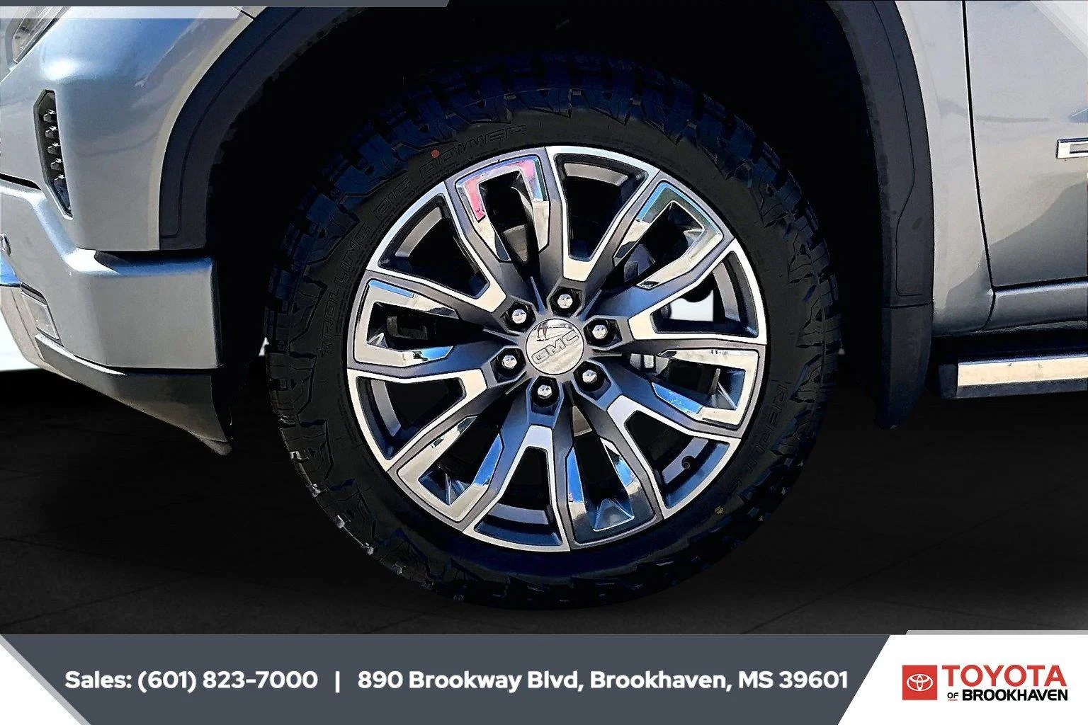 Used 2023 Sterling Metallic GMC Denali image 7