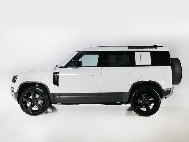 New 2026 Fuji White Land Rover S image 6