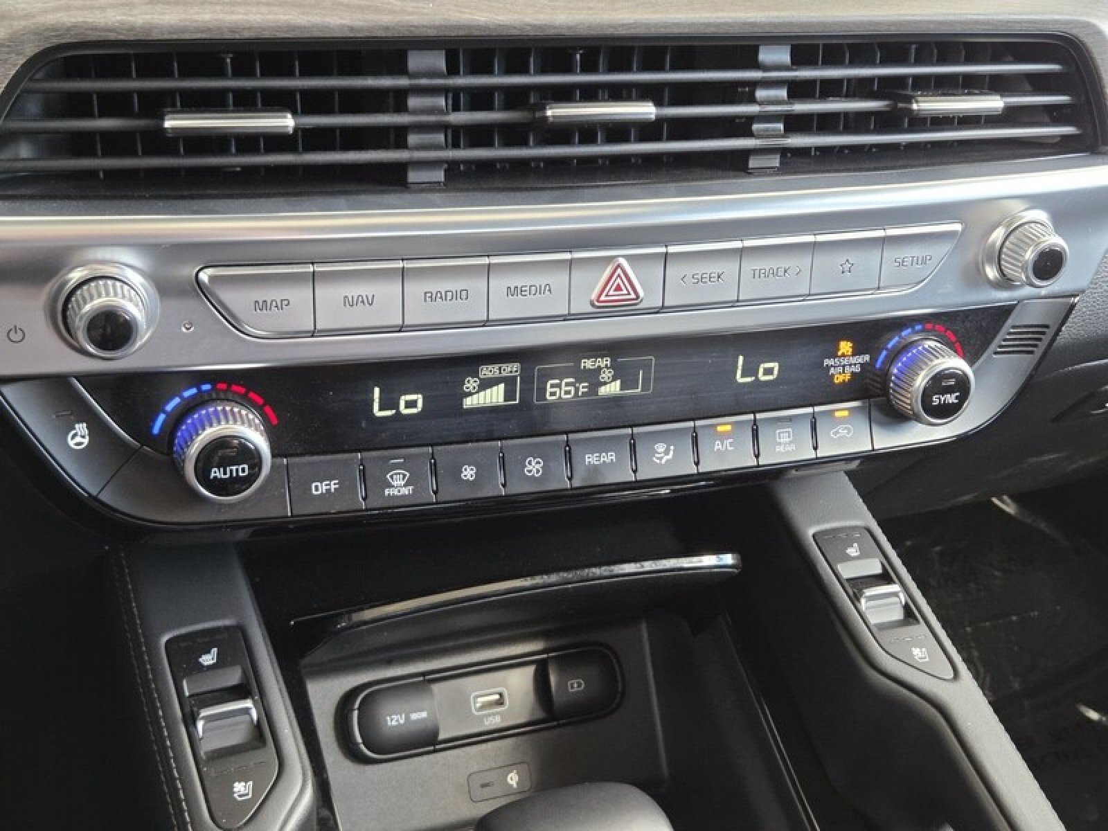 Used 2021 Glacial White Pearl Kia EX image 31