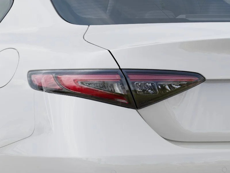 2025 Alfa Romeo Giulia Tributo Italiano - Photo 10