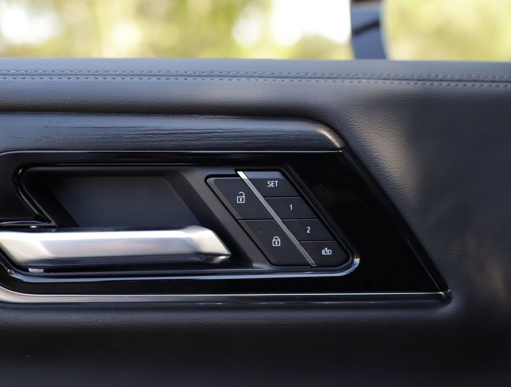 2026 GMC Yukon XL Denali - Photo 29