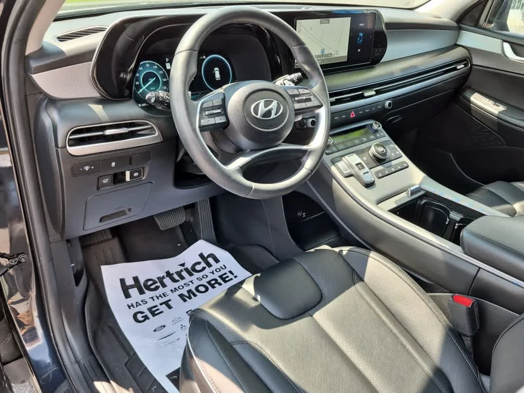 Certified Used 2024 Moonlight Cloud Hyundai SEL 7P image 13
