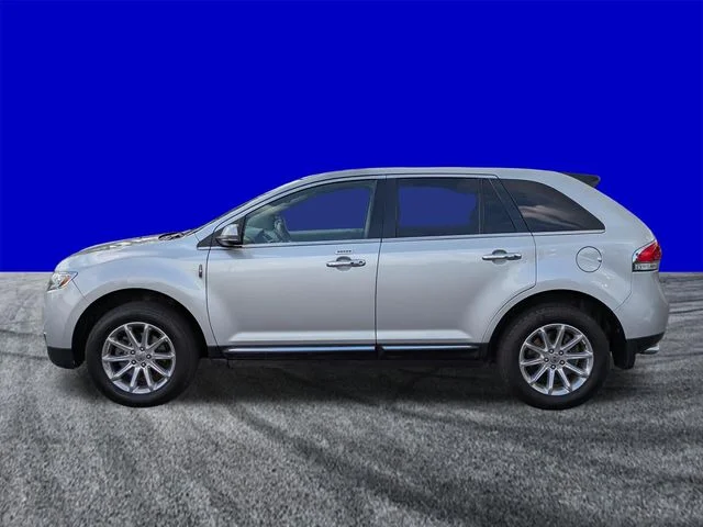 Used 2014 Gray Lincoln Base image 7