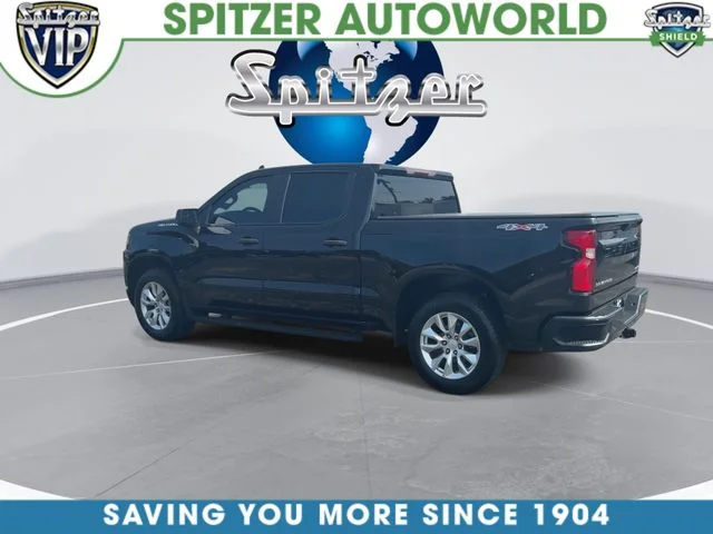 Used 2021 Black Chevrolet Custom image 7