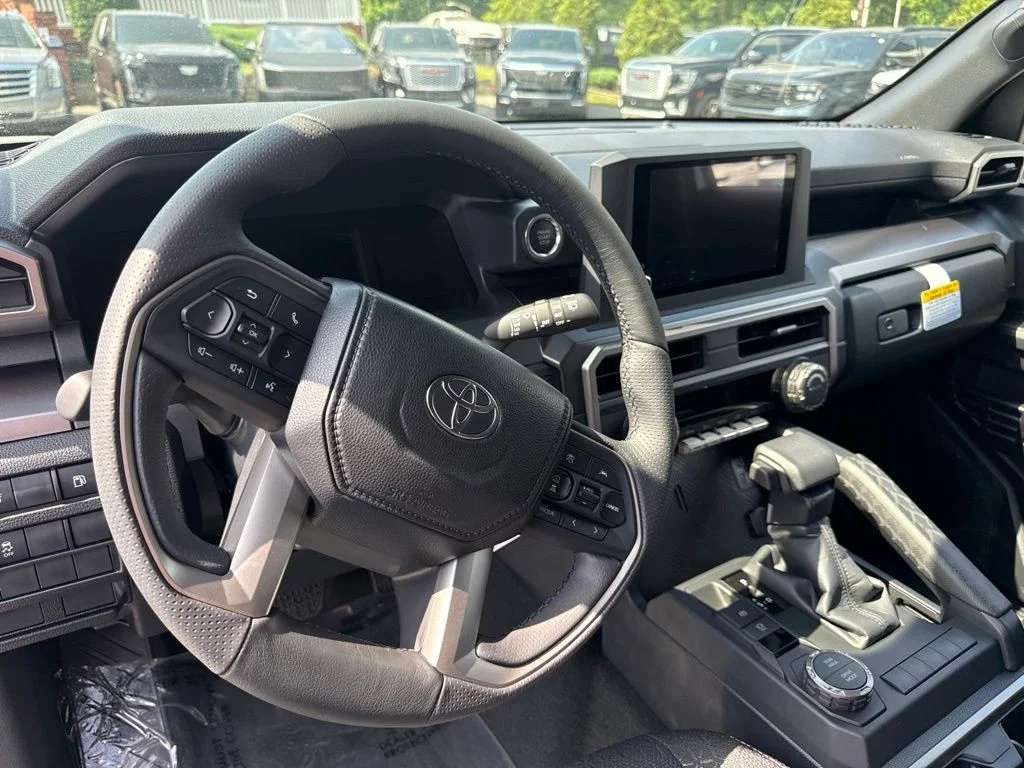 Used 2026 White Toyota SR5 image 4