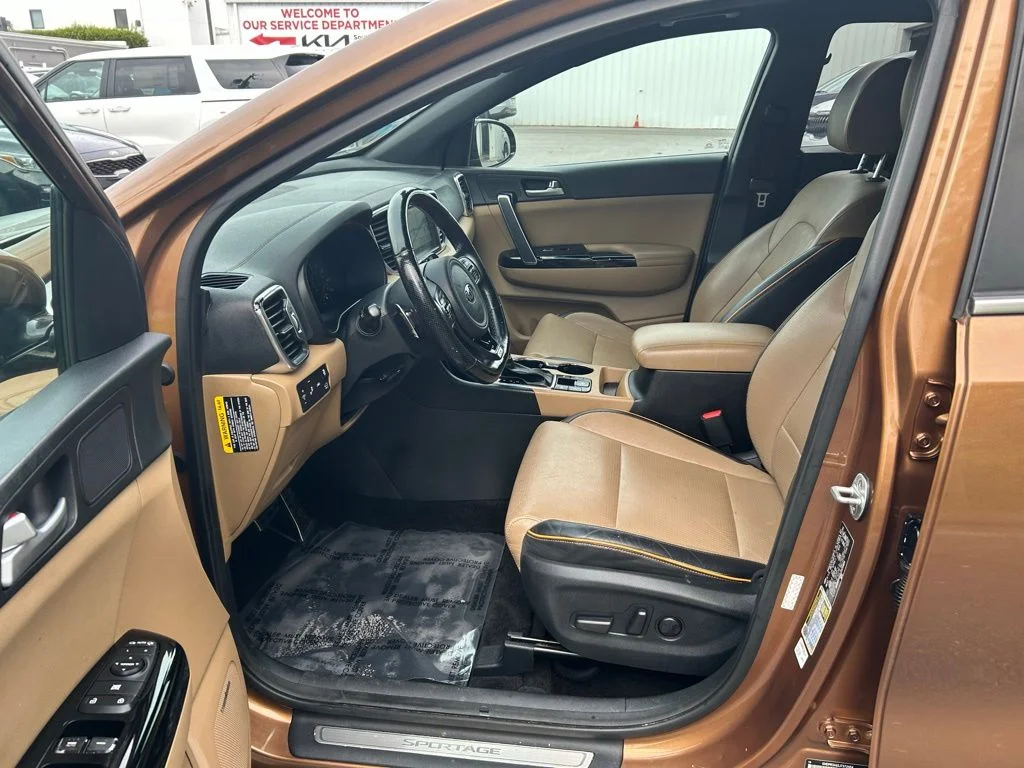 Used 2018 Brown Kia SX image 22