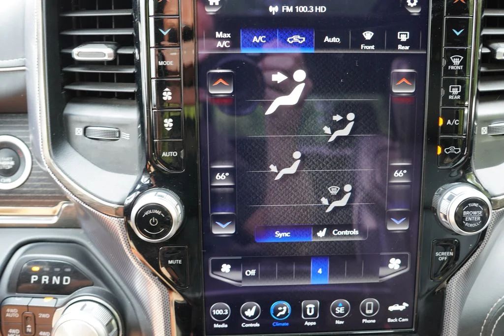 Used 2019 Diamond Black Crystal Pearlcoat Ram Limited image 30