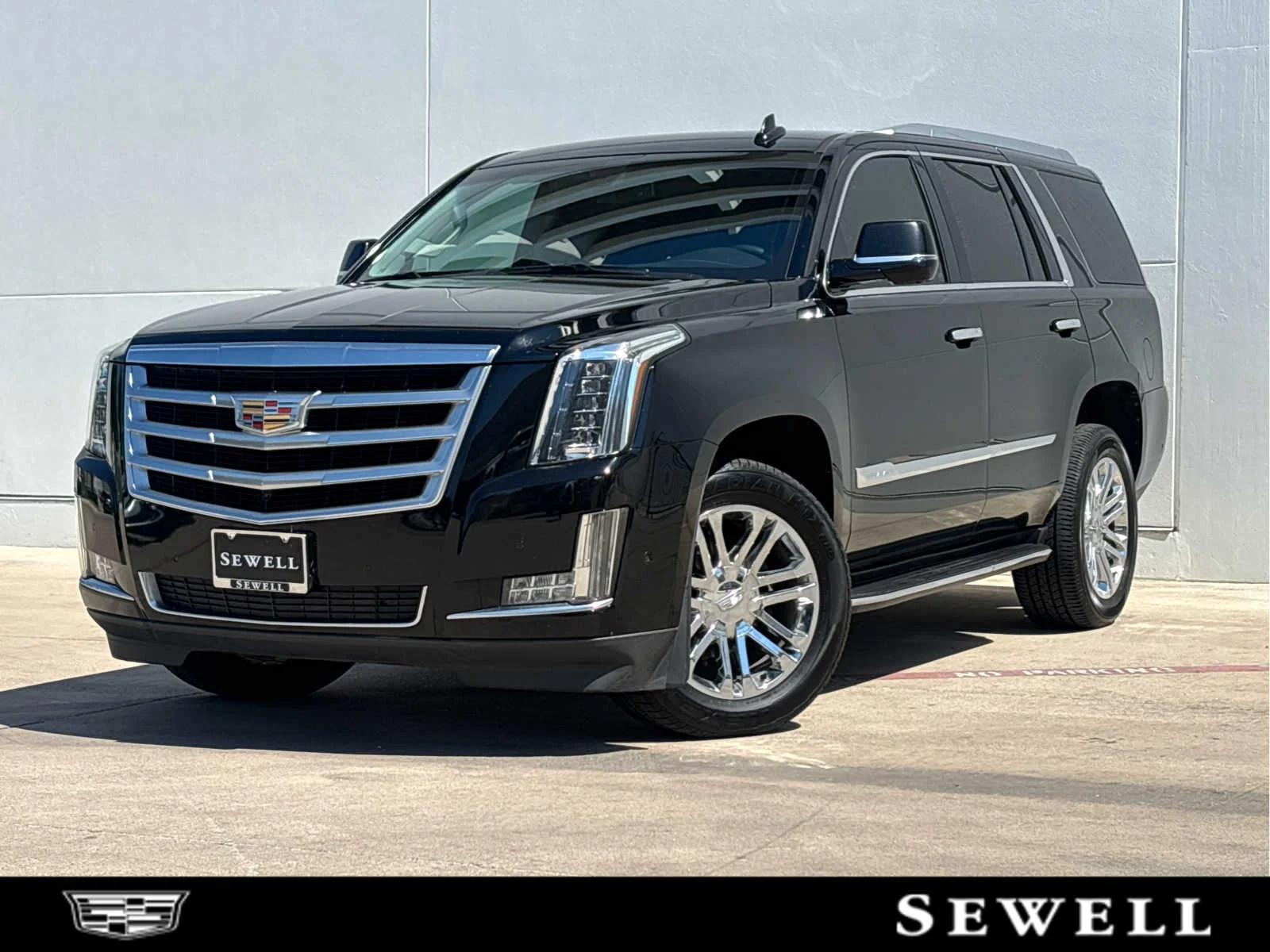 2019 Cadillac Escalade 2WD's photo