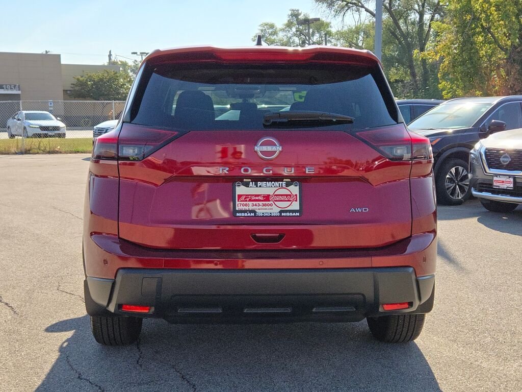 2025 Nissan Rogue S - Photo 13