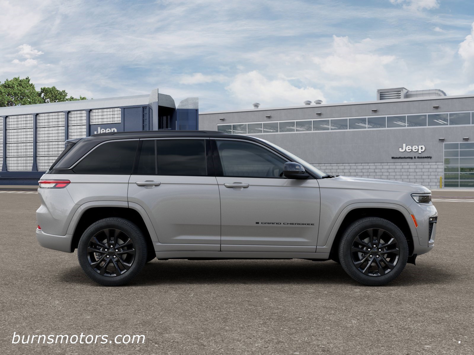 New 2026 Silver Zynith Exterior Paint Jeep Limited Reserve BLACKOUT image 21