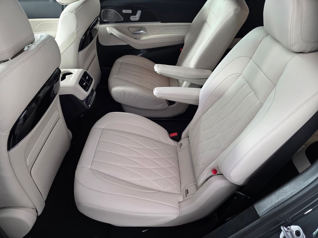 New 2026 MANUFAKTUR Silicon Grey Mercedes-Benz AMG® GLS 63 4MATIC+ SUV image 11